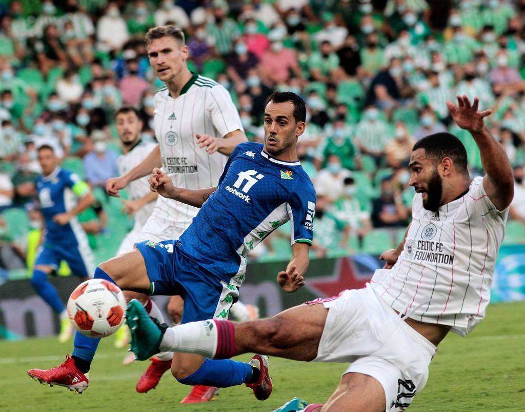 包含皇家社会发布备战花絮，冲刺阶段绝杀压哨，欧冠任务艰巨，临场指挥获称赞的词条-s15赛程