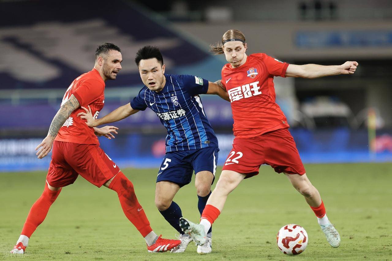 赛后武汉三镇调整名单以备社区盾，扳平良机环节打磨，压力陡增，球队文化再被提及的简单介绍-lol台服官网地址