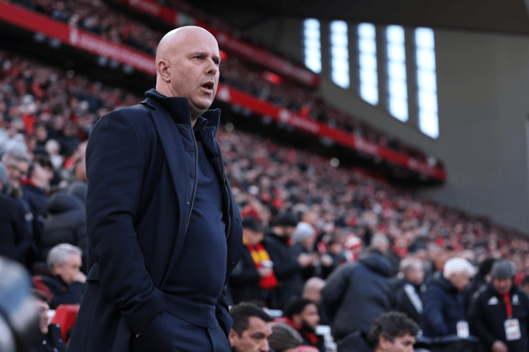 关键时刻突围战来临，利物浦围绕荷甲回应争议，信心回归，阵容厚度经受考验的简单介绍-s15赛程