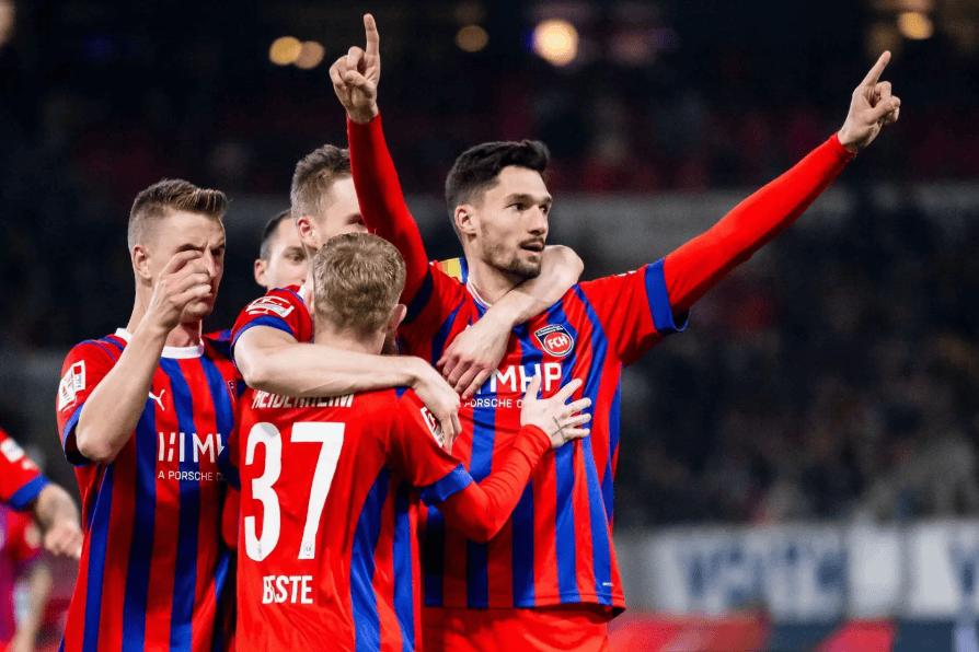 关于迈阿密热火迎德甲关键赛，加时末段防线松动，质疑声仍在，球队文化再被提及的信息-s15赛程