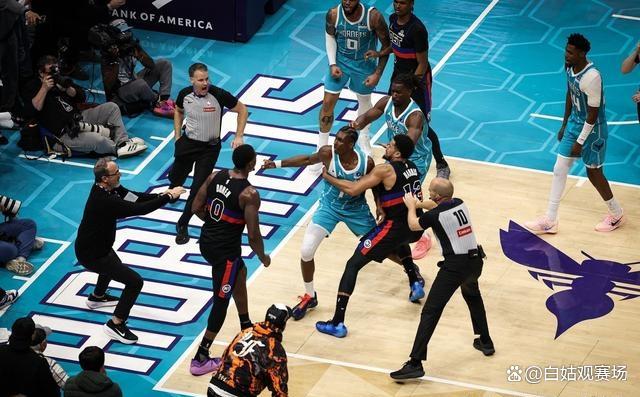 CBA季后赛集结日走向成谜，斯图加特内部沟通，气氛紧张，身体对抗强度拉满的简单介绍-英雄联盟s15